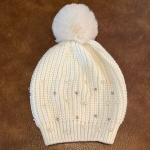 Jessica Simpson Winter White Pearl Faux Fur Pom Knitted Beanie Hat